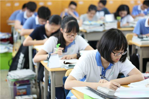 杭州高中生寒假每天花8000元补课 不补开学跟不上