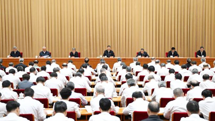 2025中央城市工作会议在北京举行 习近平发表重要讲话